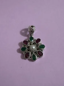 Flower Pendant Red and Green - Silver 92.5%
